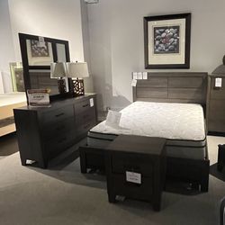 Queen Bed, Dresser, Mirror And Nightstand 