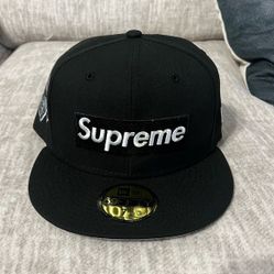 Supreme hat size 7 1/2 fitted
