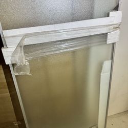Hi everyone we have this two shower glass panels for showers  new open box $180 come wt aluminum frame I think come wt small wheels come see I we loca