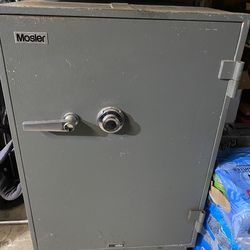 Mosler 2-hr. Floor Safe