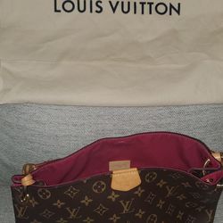 The Victoria Mini Shoulder Bag for Sale in Culver City, CA - OfferUp