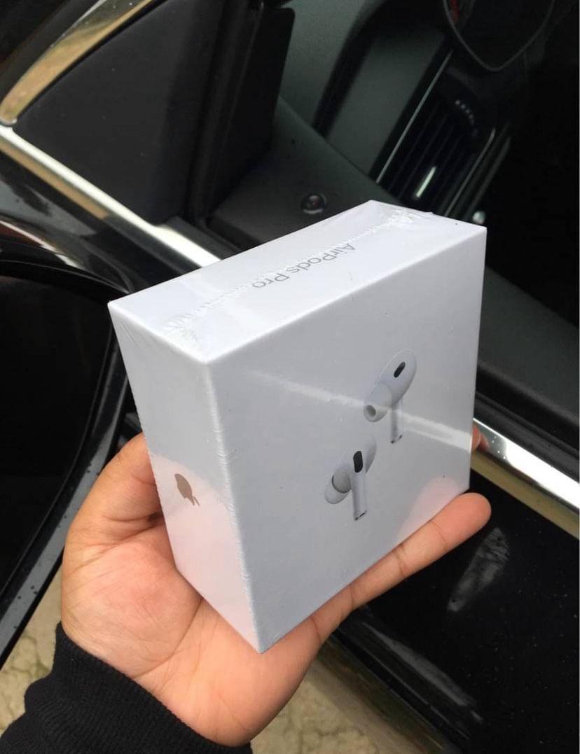 2nd Gen Airpods