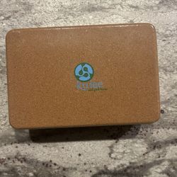 Kulae Yoga Block