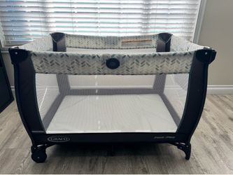 Graco pack and play