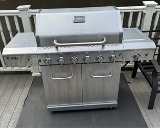 Nexgrill Deluxe Gas Grill W/Cover