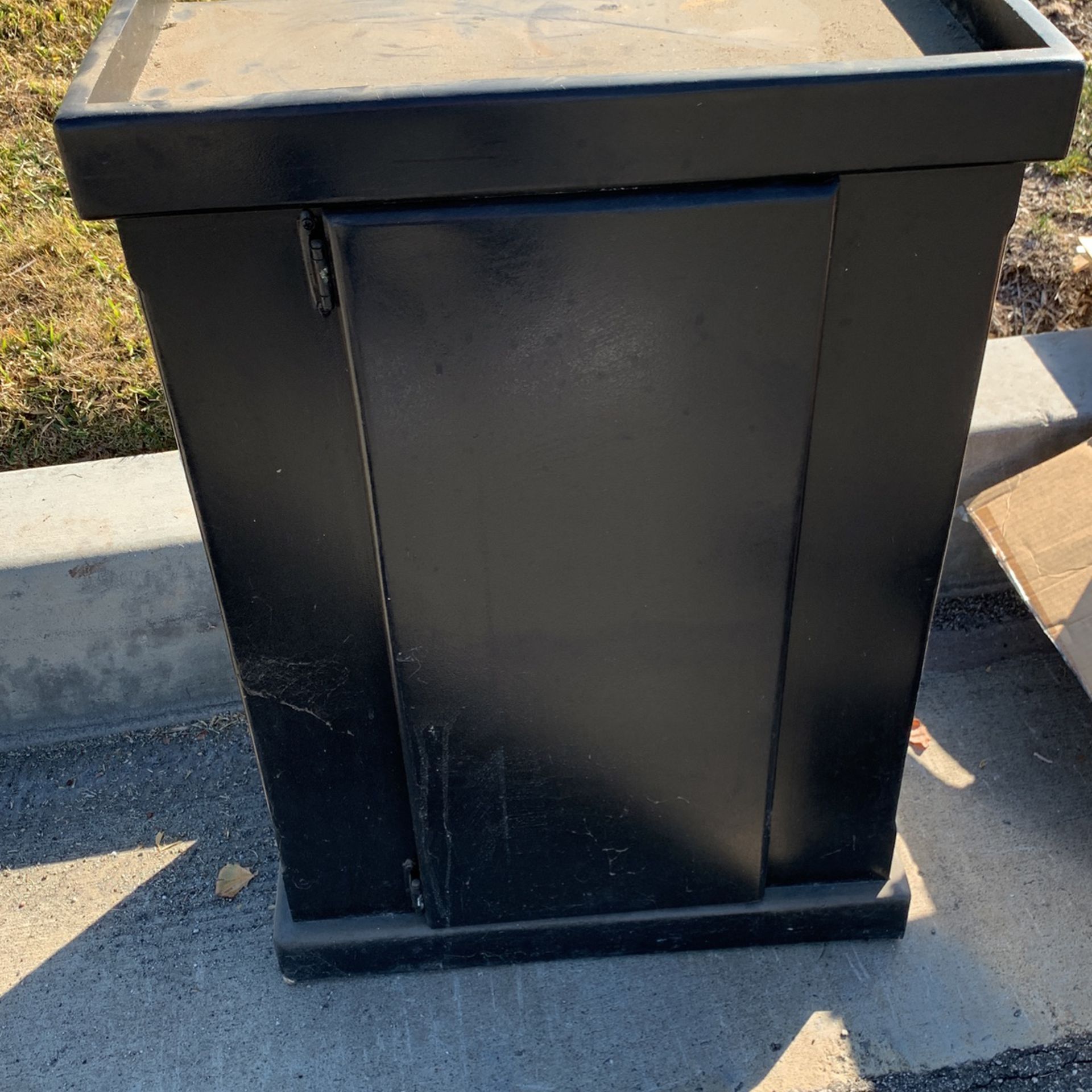 Free - Curbside- Fish Tank Stand