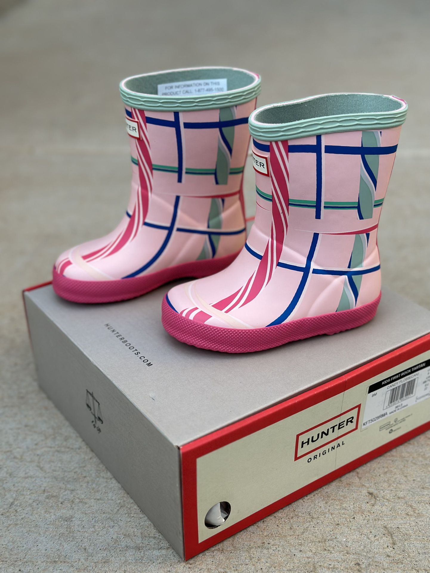 Hunter Original Rain Boots, Candy Floss, Size US 6
