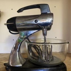 Older sunbeam mixer, Still works