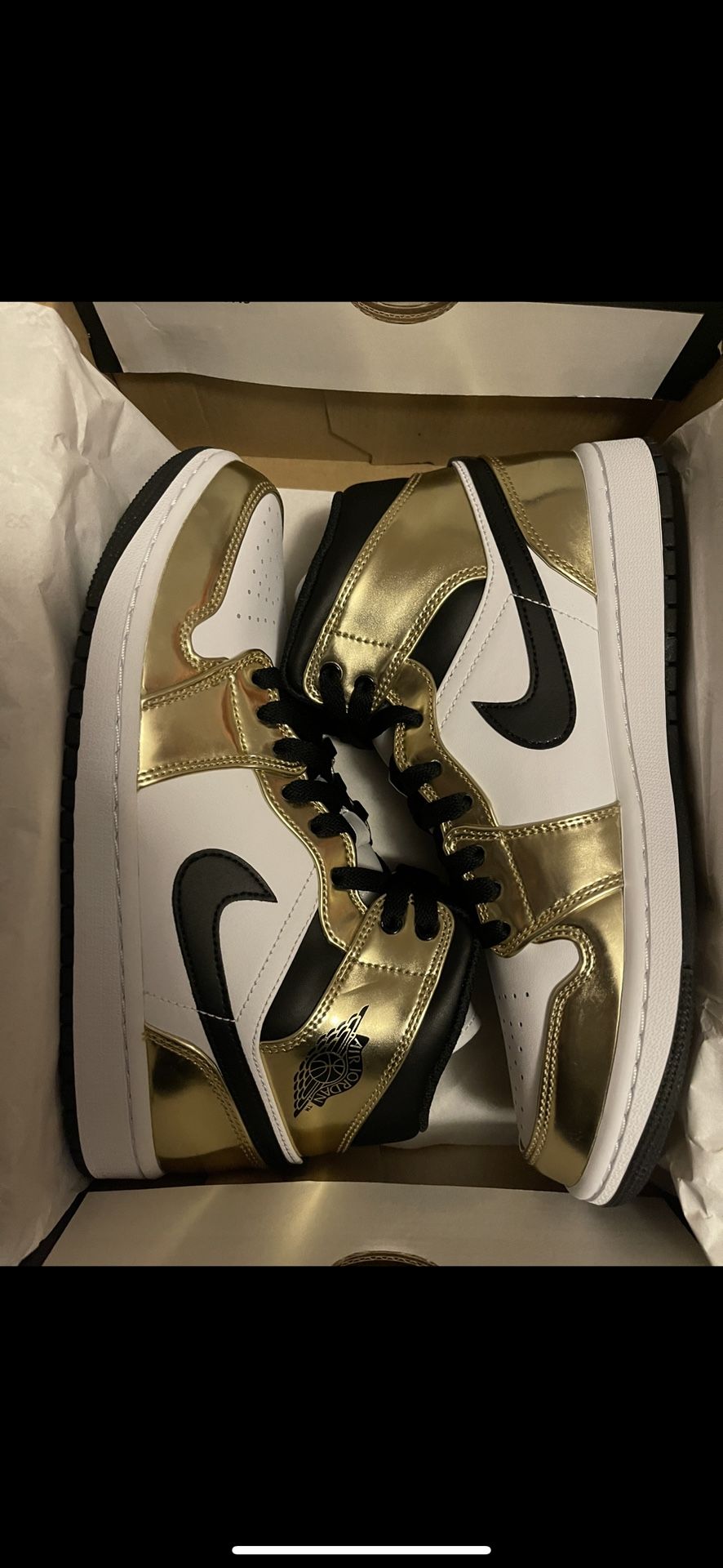 DS JORDAN 1 MID GOLD SIZE 8