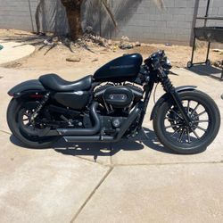 2010 Harley-Davidson Sportster Iron 883