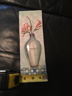 Small picture to decorate the wall