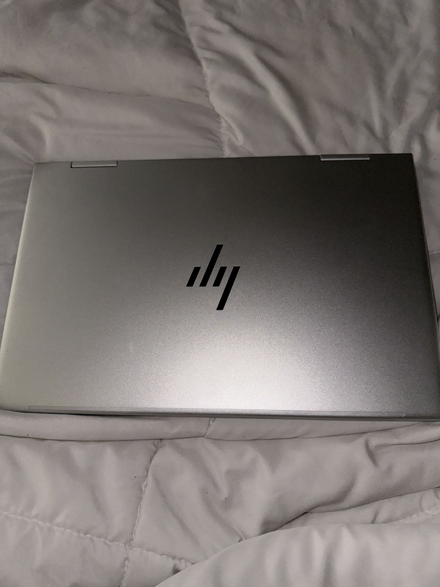 HP Envy x360 2 in 1 Laptop 14-es0xxx