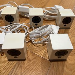 5 - Wyze Cam V2
