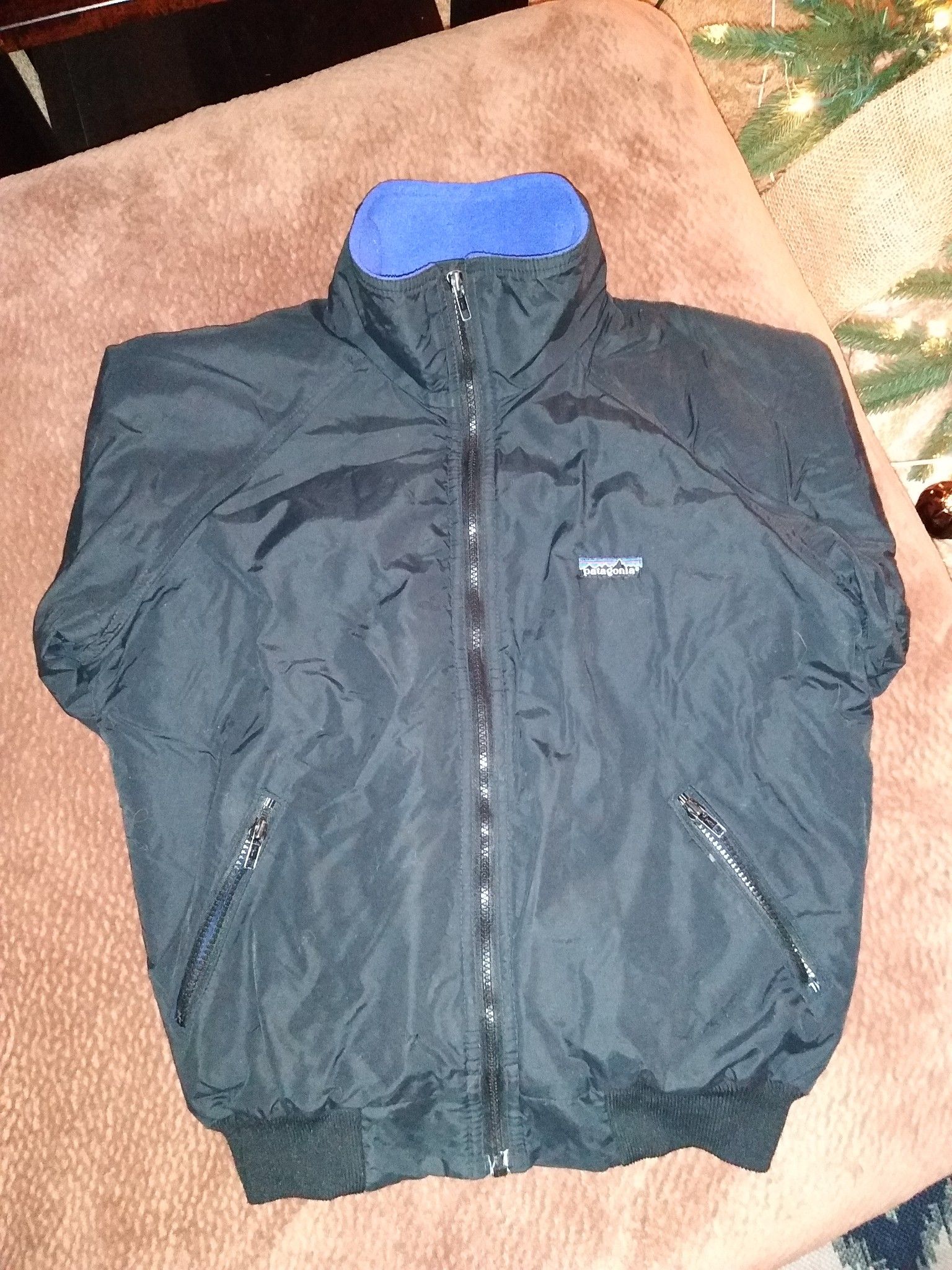 Patagonia fleece lined bomber jacket