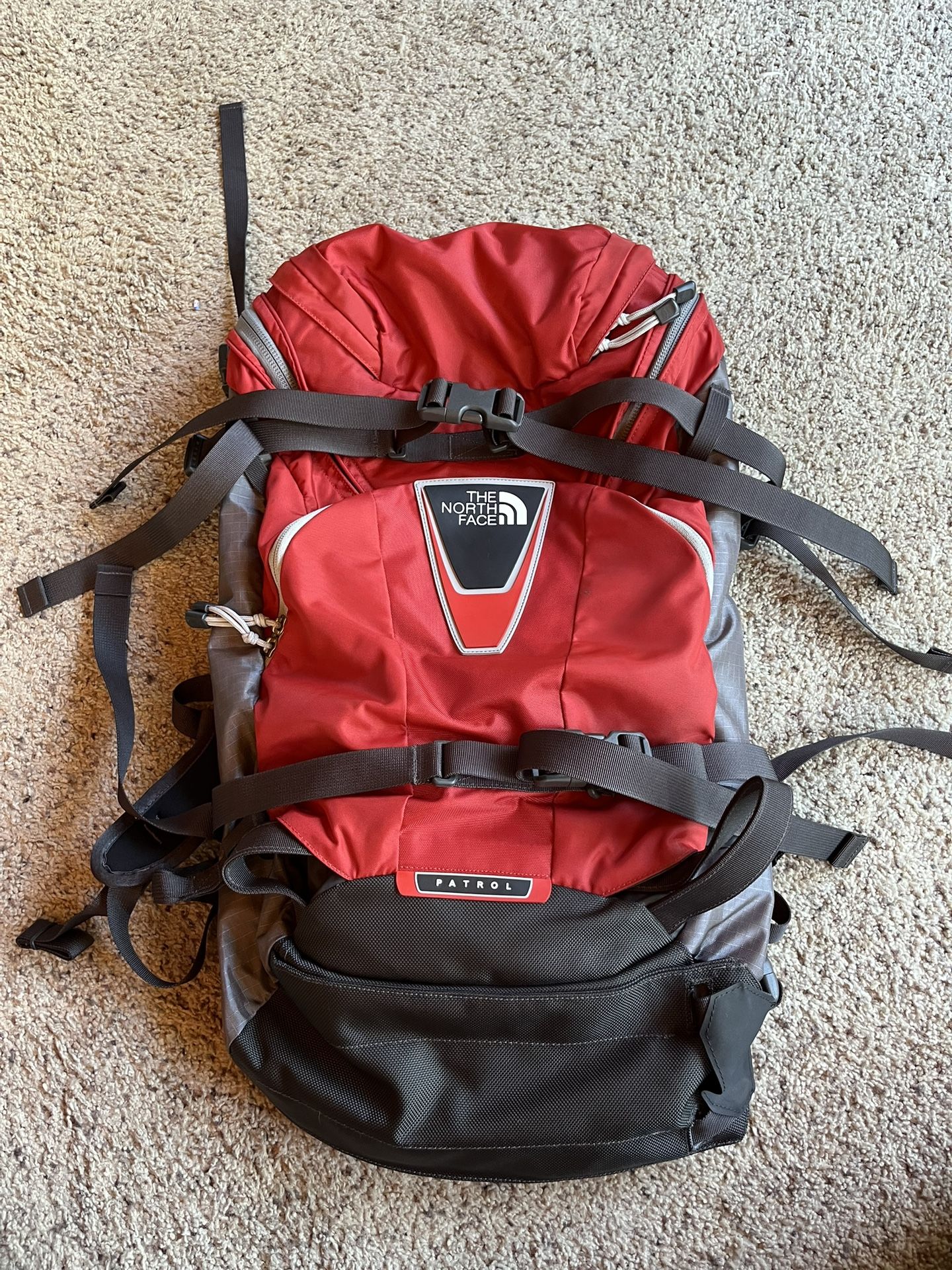 The North Face Patrol Ski Backpack – Rare Model (Appox 33 -36 L) 