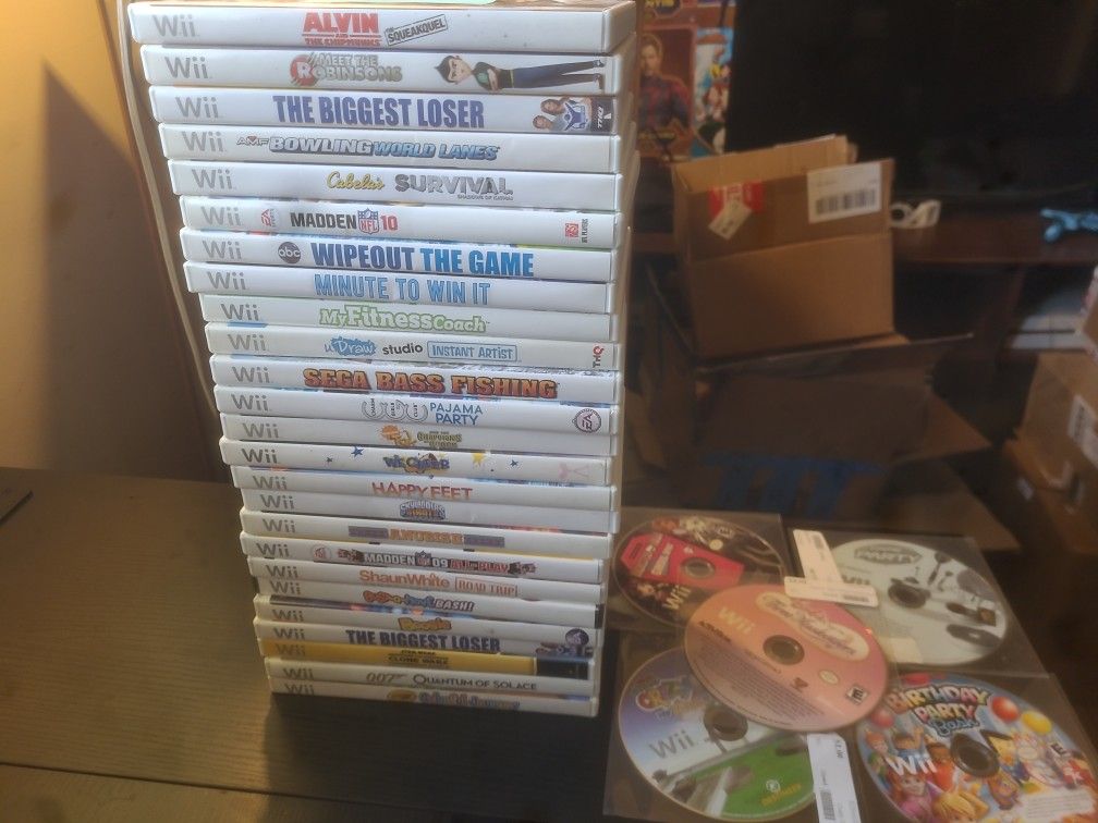 Nintendo Wii Lot of 30 Games