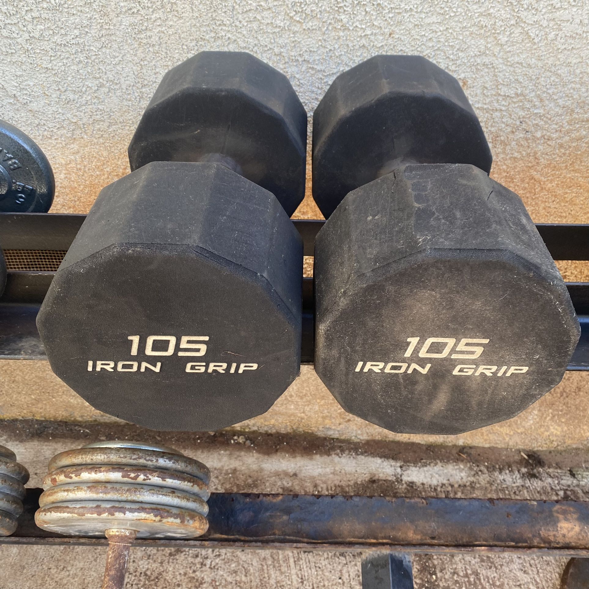 2105lb Iron Grip Dumbbells for Sale in Chula Vista, CA OfferUp
