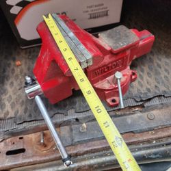 Wilton Swivel Bench Vise