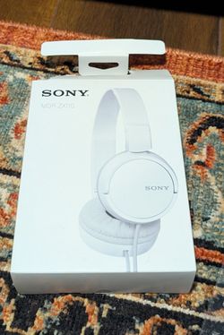 Sony Wired headphones MDR-ZX110 Open Box