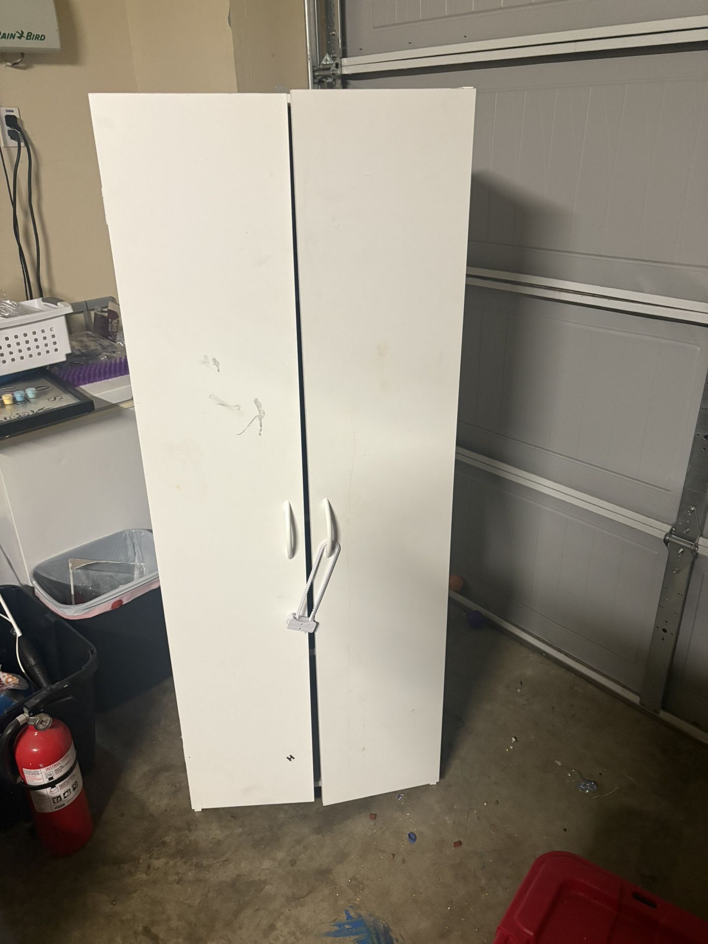 Free Cabinet
