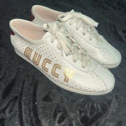 Gucci Low Top Sneakers