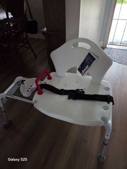 Medical chair for bathtub slider