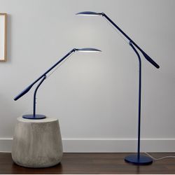 New In Box Cricut 360 Bright Ultimate Floor Lamp 