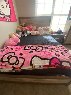 Queen size bed with bed frame with matching dresser and nightstand
