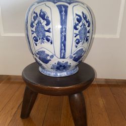 Chinese Porcelain Chinoiserie Blue and White Pumpkin Shaped Vintage Ginger Jar