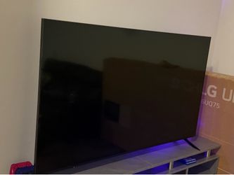 LG 86” UHD AI ThinQ Smart TV – Cracked Screen – Powers On
