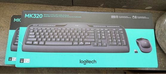 Logitech MK320 Wireless Keyboard w/ Mouse combo