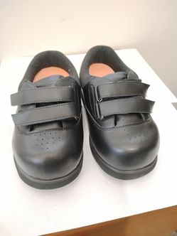 Apis women shoes 8, super wide 7X 14E