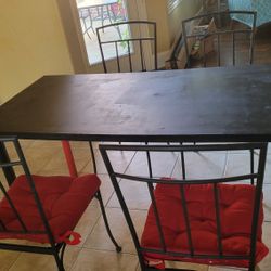 FOLDABLE DINING TABLE WITH 4 CHAIRS- SEATS 6