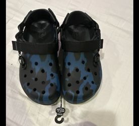 Post melon crocs