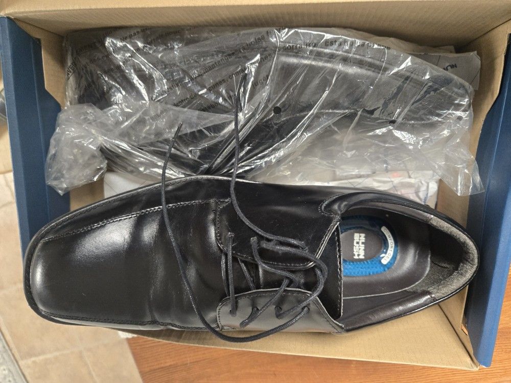 NUNN BUSH DRESS SHOES BLACK
