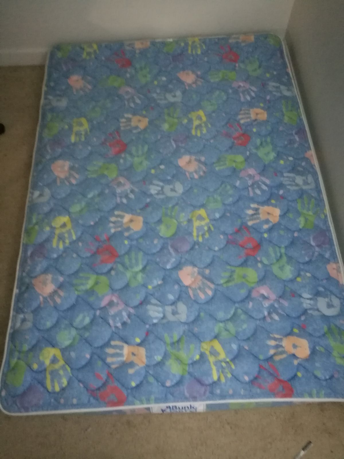 Queen size spring mattress