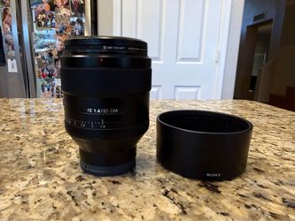 Sony FE 85mm f/1.4 GM G Master Lens – Excellent Condition