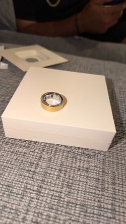 Oura Ring Gen 4 Gold Size 9