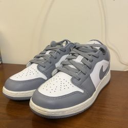 Air Jordan 1 Low  White And Gray 