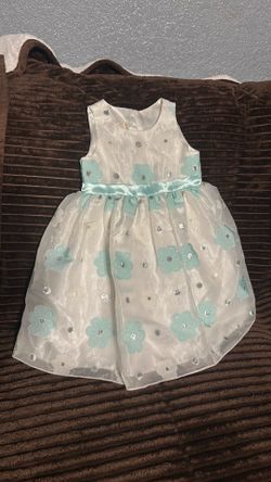 Vestido de niña talla 3 marca American Princess usado en excelentes condiciones