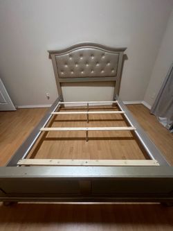 Queen bed