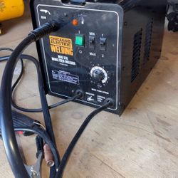 Chicago Electric 170 Amp-DC,240VMIG/Flux Cored Welder 