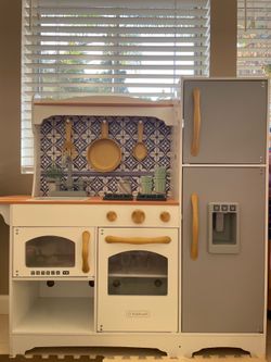 KidKraft kids kitchen