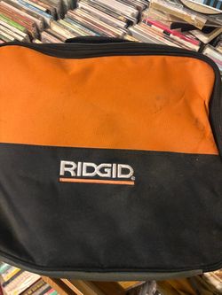 Rigid R7111 power drill