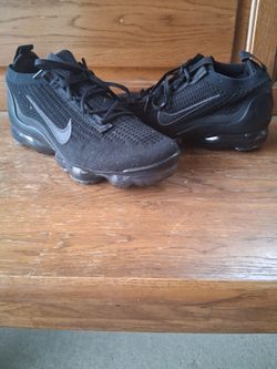 Nike Air VaporMax Flyknit Sneakers