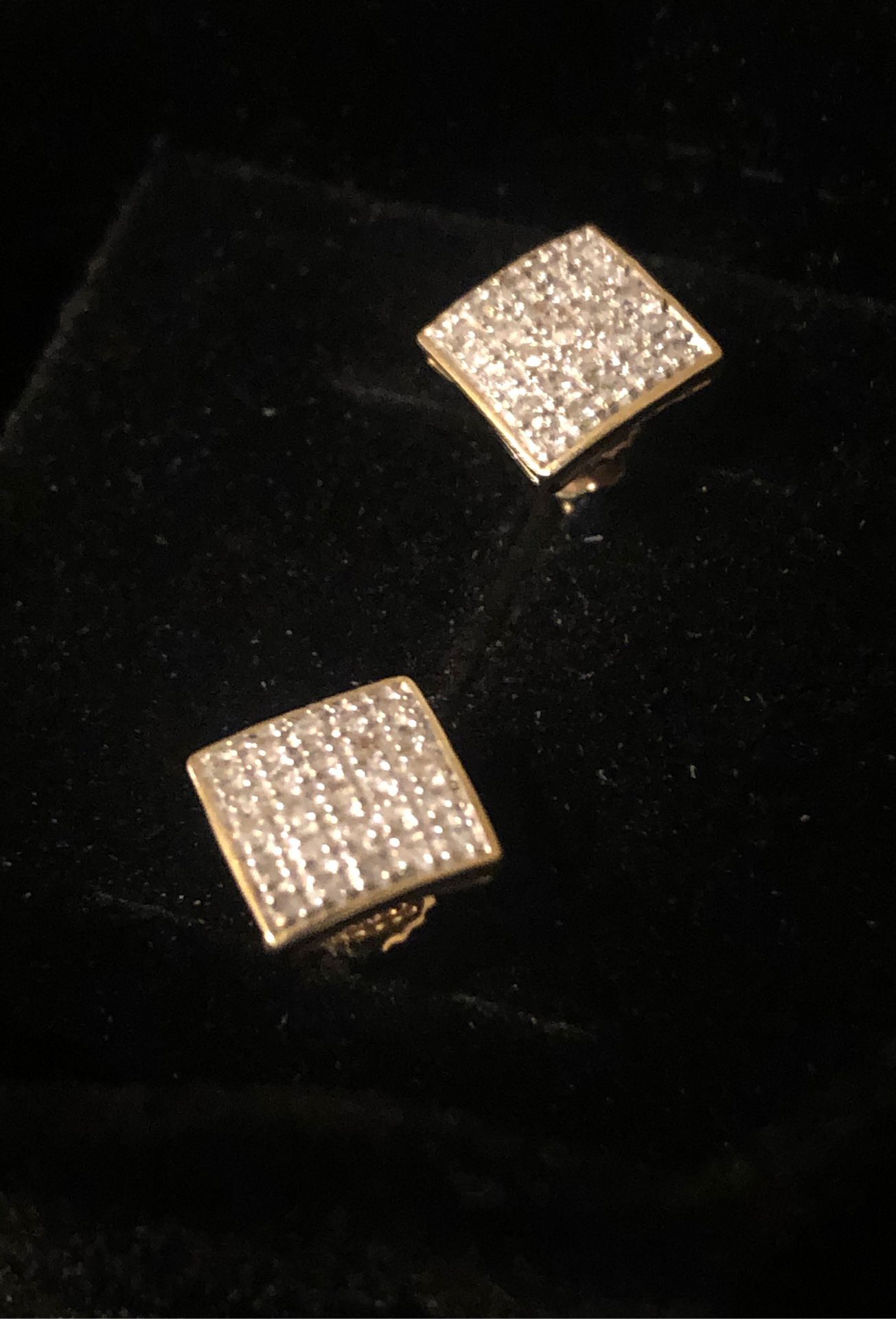 10K Gold & Diamond Earrings (Screw Backs)