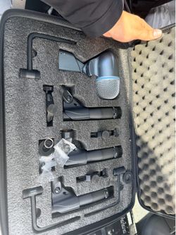 Shure Drum Microphone Kit w/ Carrying Case – Excellent Condition