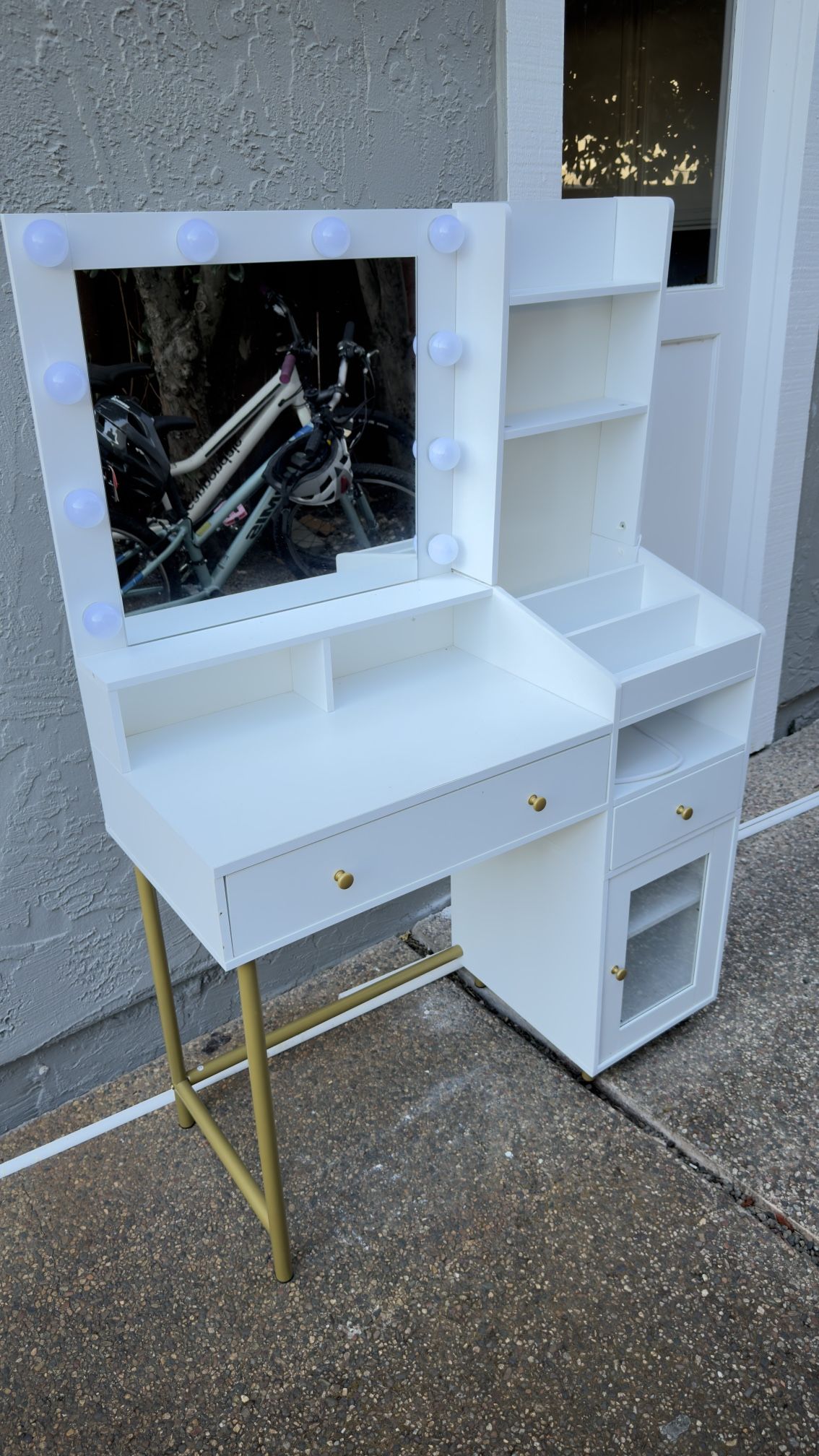 Dressing Table good Condition