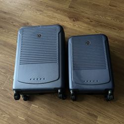 2 Suitcases | Tag | Riverside Hardside 2-Piece Set