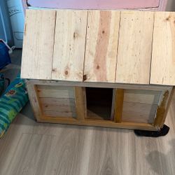 Wood House , For A Cat Or Tiny Dog. New 